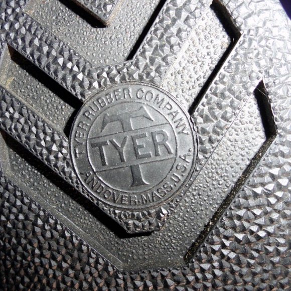 TYER QMC EXTREME ARCTIC COLD WEATHER sz8R MICKEY BUNNY MOUSE GROUND BOOTS RC 75 main image 3